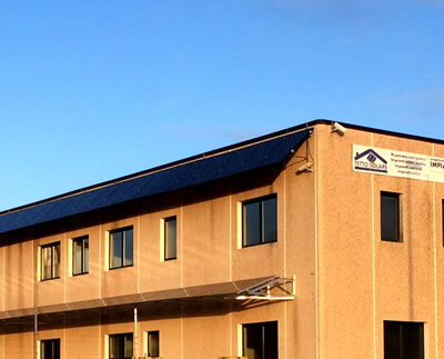 Pensilina fotovoltaica e frangisole per una potenza di 20kW con moduli Sunpower in fase di costruzione della Tetto Solare - Prato Sardo Nuoro